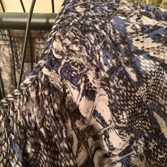 Miss Tina Top - Picture 4 of 8